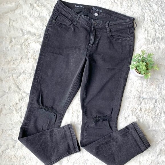 𝅺DEGREE faded black distressed super skinny jeans - Picture 1 of 6